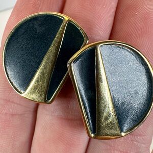 Vintage Monet gold tone dark blue/green clip on earrings